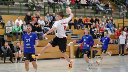 Archivbild: ref
Valentin Weigl (Mitte) vollendet gegen die HG Eckental einen Konter. Am kommenden Wochenende geht es für die Sulzbacher Handballer gegen die TS Herzogenaurach.