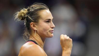 Bild: Frank Franklin/AP/dpa
Tennisspielerin Aryna Sabalenka wird sich Ende des Jahres mit Nick Kyrgios messen. (Archivbild)