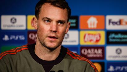 Bild: Matthieu Mirville/ZUMA Press Wire/dpa
„Das waren schaurige Zeiten“, sagte Neuer über die IS-Anschläge in Paris.