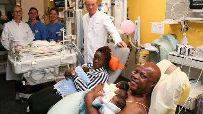 Bild: -/Charité/dpa
Ende September sind Fünflinge an der Berliner Charité auf Welt gekommen.