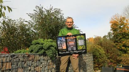 Bild: Michael Meier
Andreas Schönberg hat seine schönsten Fichtelgebirgsmotive wieder zu einem großformatigen Kalender zusammengestellt. In diesem Jahr ist nun die zehnte Auflage erschienen.