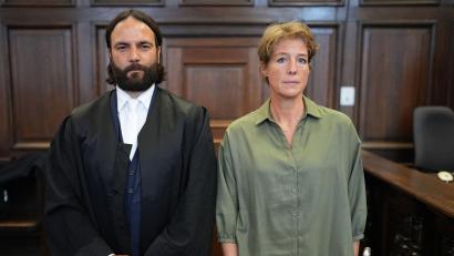 Bild: Marcus Brandt/dpa Pool/dpa
Christina Block und ihr Anwalt Ingo Bott im Gerichtssaal.
