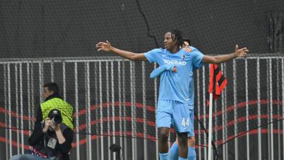 Bild: Philippe Magoni/AP/dpa
Johan Manzambi erzielte den zwischenzeitlichen Ausgleich für die Freiburger.