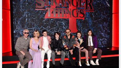 Bild: Evan Agostini/Invision/AP/dpa
Der „Stranger Things“-Cast kehrt für die fünfte Staffel zurück. (Archivbild)