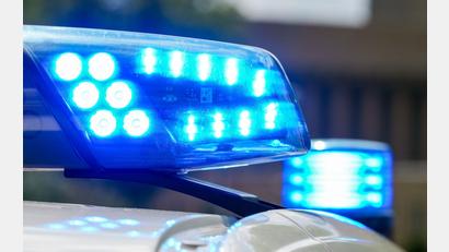 Bild: Soeren Stache/dpa
Die Polizeiinspektion Sonthofen ermittelt wegen eines Angriffs auf Kinder in einer Kirche. (Symbolbild)