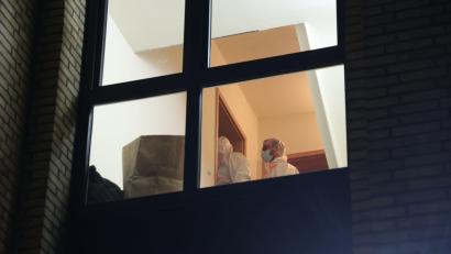 Bild: Georg Wendt/dpa
Bei einem Polizeieinsatz in Hamburg ist eine Frau wegen des Verdachts festgenommen worden, einen Mann getötet zu haben.