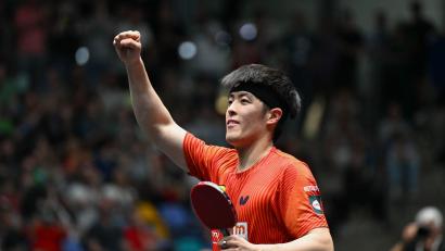 Bild: Arne Dedert/dpa
Tischtennis-Profi Dang Qiu.