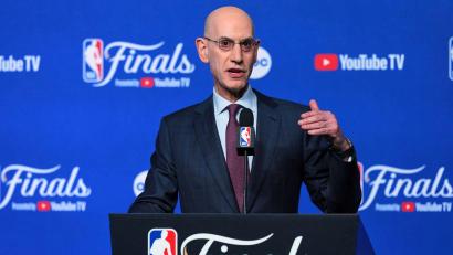 Bild: Nate Billings/AP/dpa
NBA-Boss Adam Silver möchte mit der NBA in Europa mit einer eigenen Liga präsenter werden.