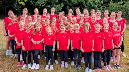 Bild: gri
Geballte Frauen-Power aus der Gemeinde Freudenberg: die Mädels der Freudenberger Garde. Sie bereiten sich auf die neue Faschingssaison vor.