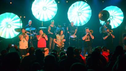 Bild: Kunz
Die "Youngblood Brass Band" aus den USA steht auf der "Sünde"-Bühne.