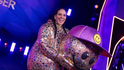 Bild: Rolf Vennenbernd/dpa
Barbara Becker steckte in einem funkelnden Kostüm.