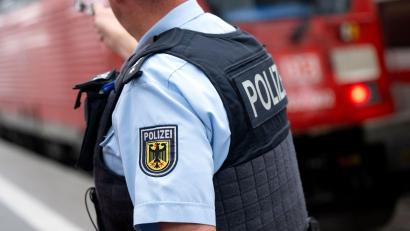 Bild: Sven Hoppe/dpa
Die Bundespolizei nahm in Stralsund einen 30-Jährigen fest. (Symbolbild)