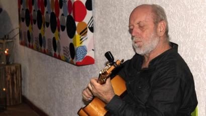 Archivbild: pmen
Stanislav Barek 2019 bei der "Langen Nacht der Volksschulen" in Weiden. Der Musiker ist Anfang November gestorben.