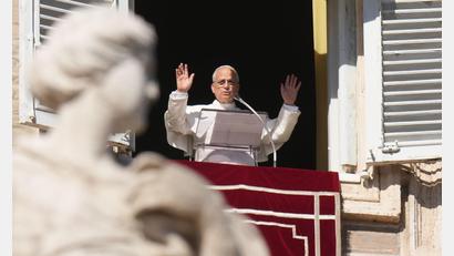 Bild: Alessandra Tarantino/AP/dpa
Papst Leo XIV. verrät einige seiner Lieblingsfilme