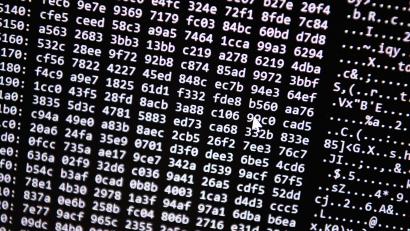 Bild: Nicolas Armer/dpa
Täglich versuchen Kriminelle, etwa Behörden, Privatpersonen oder Unternehmen zu schädigen. (Illustration)