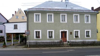 Bild: bkr
In der Hauptstraße, Hausnummer 12, ist das Geburtshaus von Martin Vogt zu finden.