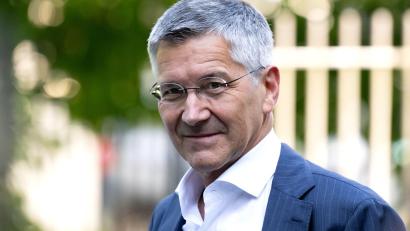 Bild: Sven Hoppe/dpa
Bayern-Präsident Herbert Hainer begrüßt den Vorstoß des Bayerischen Fußball-Verbandes. (Archiv)