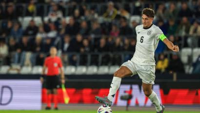 Bild: Jan Woitas/dpa
Bayern-Profi Tom Bischof wird die deutsche U21 als Kapitän anführen.