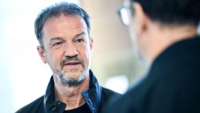 Bild: Britta Pedersen/dpa
Muss sich weiter gedulden: Fredi Bobic. (Archivbild)