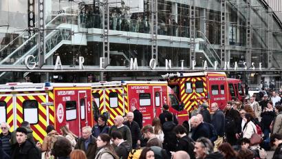 Bild: Thibaud Moritz/AFP/dpa
Im Zuge von Ermittlungen wegen häuslicher Gewalt hatten Beamte auf den mit einem Zug ankommenden 44-Jährigen gewartet.