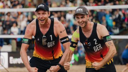 Bild: Marius Becker/dpa
Ohne Mühe bei der WM in die K.o.-Runde: Nils Ehlers (l) und Clemens Wickler (Archivbild)