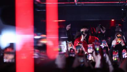 Bild: Hannes P. Albert/dpa
Haftbefehl steht nach Erscheinen seiner Netflix-Doku wieder auf der Bühne.