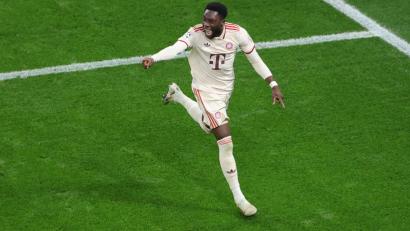 Bild: Rolf Vennenbernd/dpa
Alphonso Davies will nach seinem Kreuzbandriss bald sein Comeback in der Bundesliga und Champions League geben. (Archivfoto)