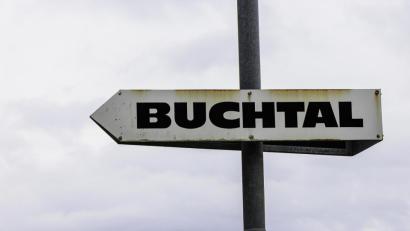 Archivbild: Hösamer
Nach dem Insolvenz-Antrag geht es bei Buchtal in Schwarzenfeld wieder aufwärts.