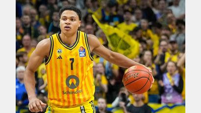 Bild: Soeren Stache/dpa
Alba-Youngster Jack Kayil erzielte 18 Punkte gegen Jena.