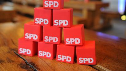 Symbolbild: Maurizio Gambarini/dpa
Im Waldershofer Stadtrat gibt es keine SPD-Fraktion mehr.