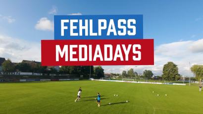 Bild: Marco Meier
Lattenschießen von der Mittellinie: Bei den Fehlpass-Mediadays stand vor allem die Gaudi im Mittelpunkt – und das Bier.