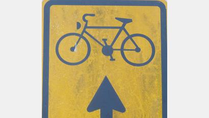 Bild: do
Es geht "aufwärts" mit dem geplanten Radweg zwischen Schlammersdorf und Oberbibrach. Nach der bevorstehenden Ausschreibung und Vergabe soll die 2,5 Kilometer lange Trasse im November 2026 fertiggestellt sein.