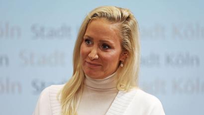 Bild: Oliver Berg/dpa
Schauspielerin Janine Kunze glaubt, dass junge Menschen es heute schwieriger haben als früher. (Archivbild)