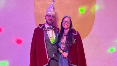 Bild: Waldecker Carnevalverein
David I. und Julia I. sind das neue Waldecker Prinzenpaar. Die beiden Kemnather sind zwei Monaten auch miteinander verheiratet.
