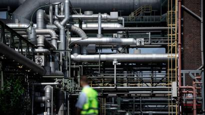 Bild: Fabian Strauch/dpa
Der Industriestrompreis soll den Bund über drei Milliarden Euro kosten (Archivbild).