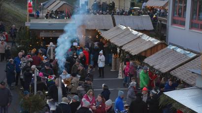 Archivbild: jr
Wie in den vergangenen Jahren hoffen die Veranstalter auch beim 4. Pechbrunner Weihnachtsmarkt am Samstag, 29. November, auf guten Besuch. Der Eintritt ist frei.