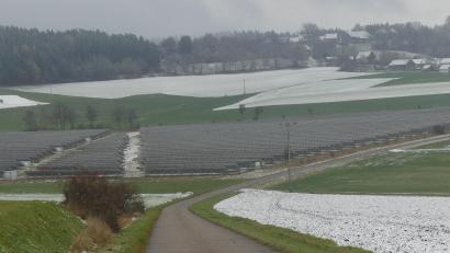 Bild: rn
Nur etwa 500 Meter von der künftigen Freiflächen-PV-Anlage Scheckenhof entfernt ist seit längerer Zeit bereits die PV-Anlage Barbaraberg in Betrieb..