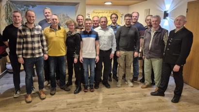 Bild: Josef Langgärtner
Die Freien Wähler haben in Parkstein ihre Kandidaten für die Kommunalwahl 2026 nominiert.