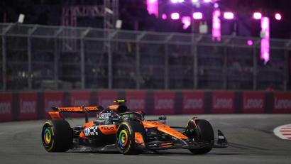 Bild: Eric Gay/AP/dpa
Lando Norris kam mit seinem McLaren überraschend gut zurecht in den ersten Einheiten.