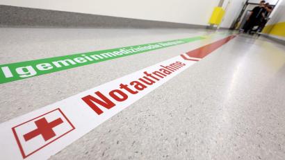 Bild: Karl-Josef Hildenbrand/dpa
Die Bundesregierung will im Gesundheitswesen sparen, doch viele Kliniken schreiben schon seit Jahren Verluste. (Symbolbild)