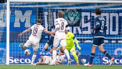 Bild: David Inderlied/dpa
Alexander Rossipal erzielte den Führungstreffer für Dresden.