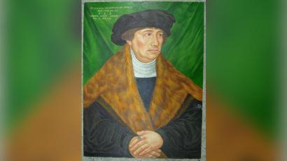 Bild: Rudolf Weber
Dieses Bildnis von Dr. Heinrich Stromer aus dem Jahre 1527 stammt im Original wohl aus der Werkstatt des Lucas Cranach und zeigt ihn im 51. Lebensjahr. Im Archiv der Stadt Auerbach befindet sich dieses nachgemalte Ölbild.