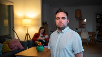 Bild: Daniel Vogl/dpa
Dass das Kinderstartgeld nun nicht kommen soll, will Oliver Bernt, Vater von drei Kindern, nicht akzeptieren.