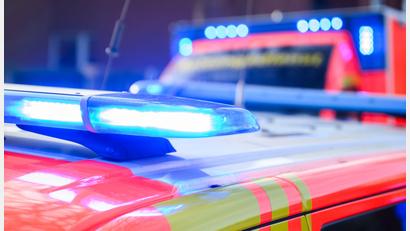 Bild: Julian Stratenschulte/dpa
Bei einem schweren Unfall auf einem Firmengelände in Lichtenfels ist ein Arbeiter schwer verletzt worden. (Symbolbild)