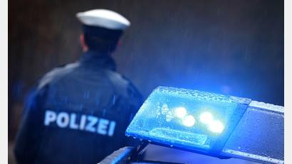 Bild: Karl-Josef Hildenbrand/dpa
Die Polizei konnte den Täter vor Ort noch festnehmen. (Symbolbild)