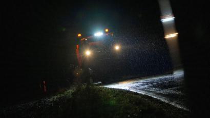 Bild: Pia Bayer/dpa
Vom Sonntagabend bis Montagvormittag ist in weiten Teilen Bayerns mit Glatteis zu rechnen. (Symbolfoto)