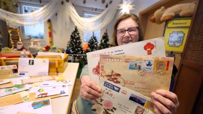 Bild: Karl-Josef Hildenbrand/dpa
Die Briefe der Kinder kommen aus aller Welt.