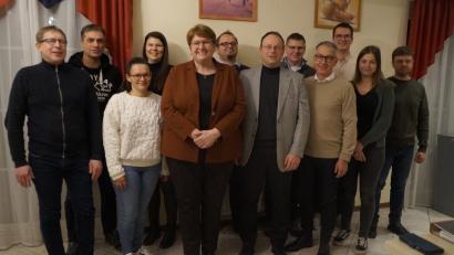 Bild: wel
Die CSU-Kandidatinnen und Kandidaten für die Kommunalwahl 2026 stehen fest. Der Ortsverband schickt Anita Forster (fünfte von links) wieder ins Rennen um das Bürgermeisteramt.