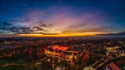 Bild: Harald Hünn
Der romantische Weihnachtsmarkt auf Schloss Thurn und Taxis in Regensburg.