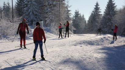 Bild: kro
Traumhafte Skibedingungen gab es am Sonntagnachmittag auf der Silberhütte bei sieben Grad minus.